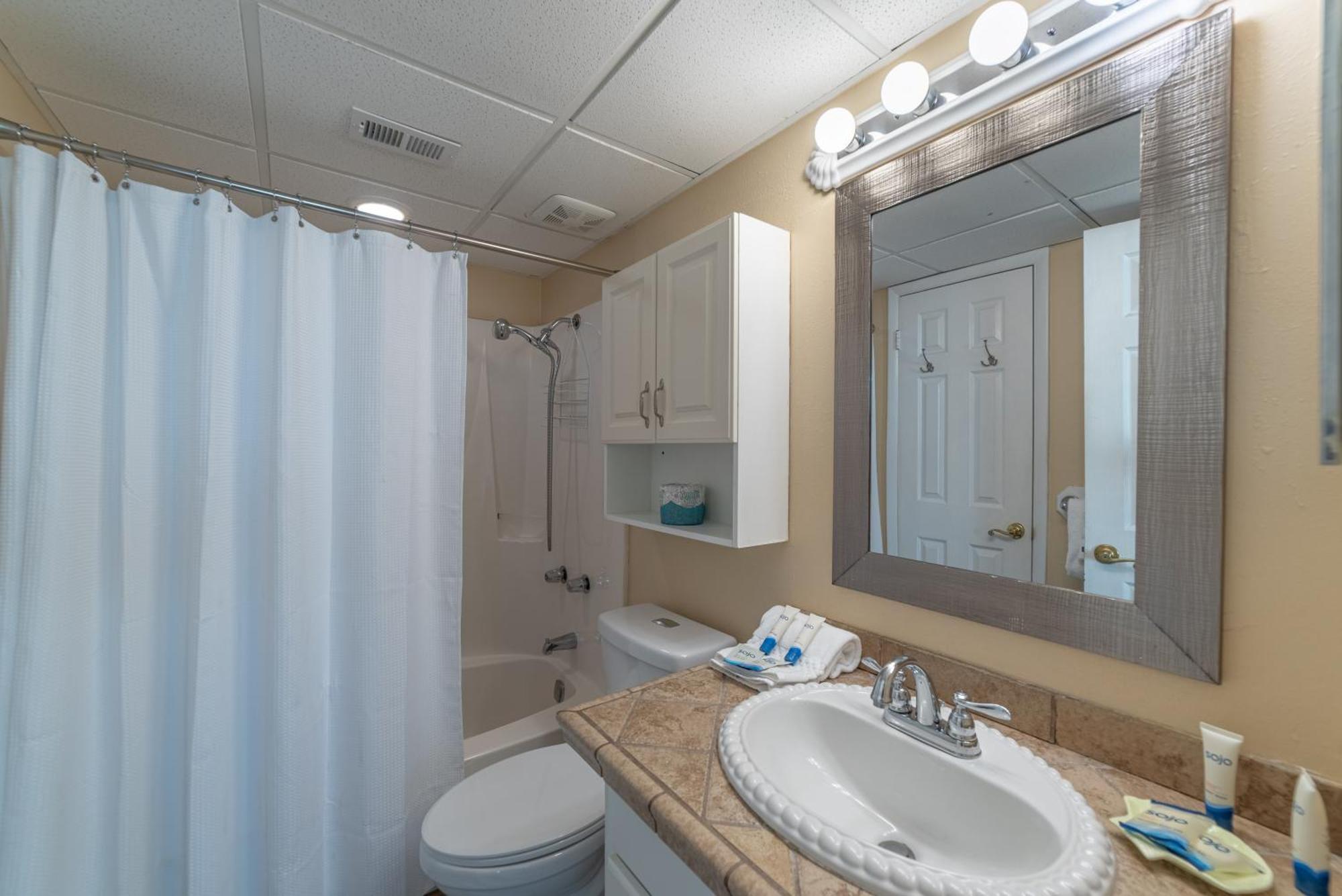 Sunbird 1008w 'hugo's Sugar Shack' Holiday home